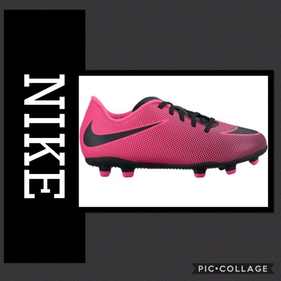 Nike Other - Nike Bravatta II Girls Soccer Cleats 4.5Y
